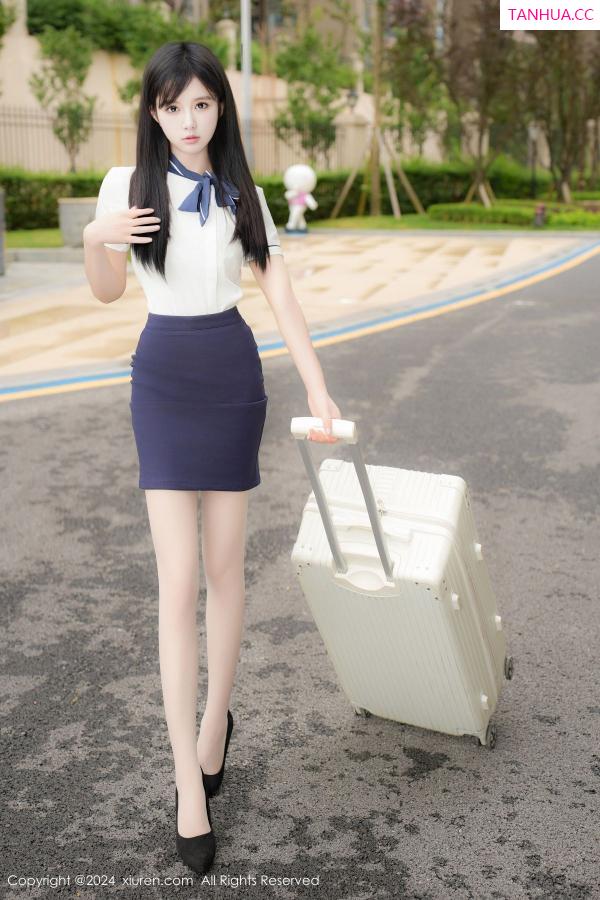   [XiuRen]高清写真图 2024.09.13 No.9154 于诺诺ise 丝袜美腿第8张图片